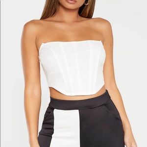 White Mesh Boned Curved Hem Corset Prettylittlething